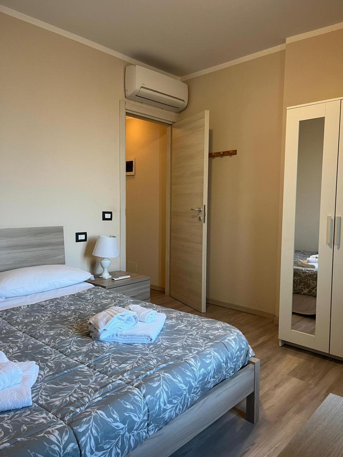 Appartamenti La Piazzetta Vicino A Firenze Signa Exterior foto